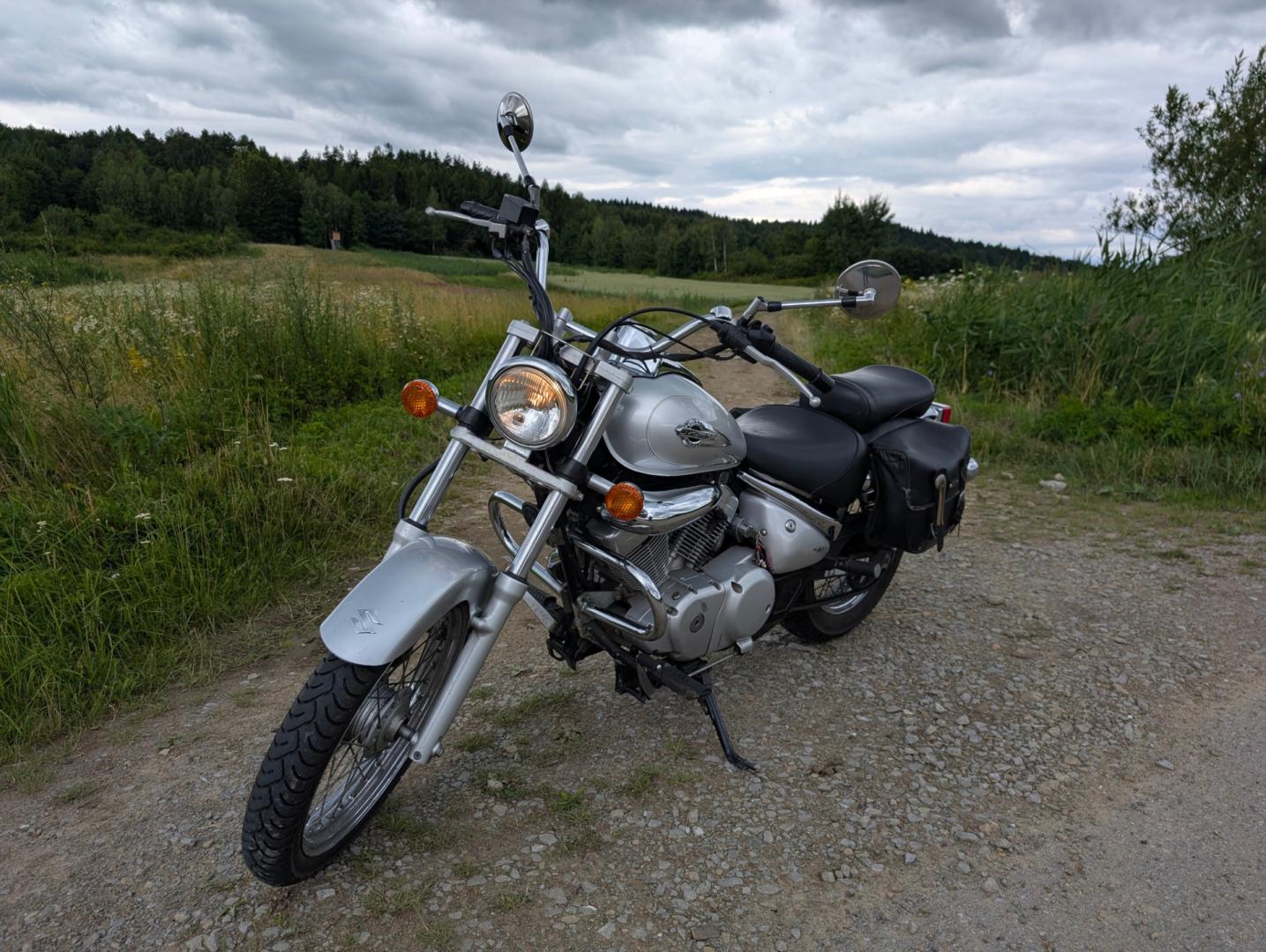 Motocykl Suzuki Intruder VL125