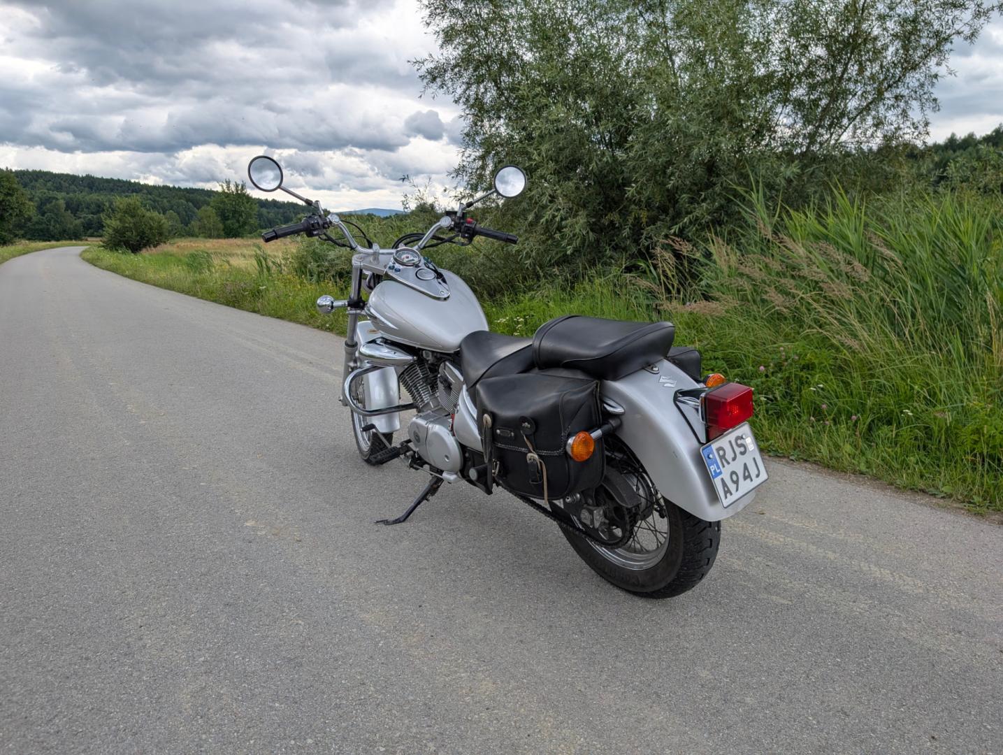 Motocykl Suzuki Intruder VL125