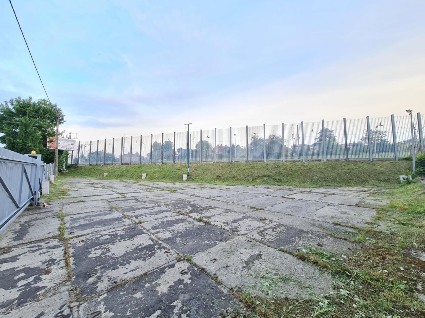 Nieruchomość Pod działalność gospodarczą Hala Biuro Plac Dla Firmy