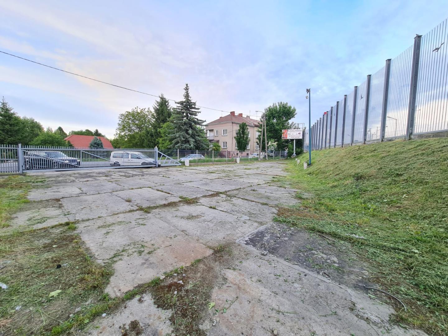 Nieruchomość Pod działalność gospodarczą Hala Biuro Plac Dla Firmy
