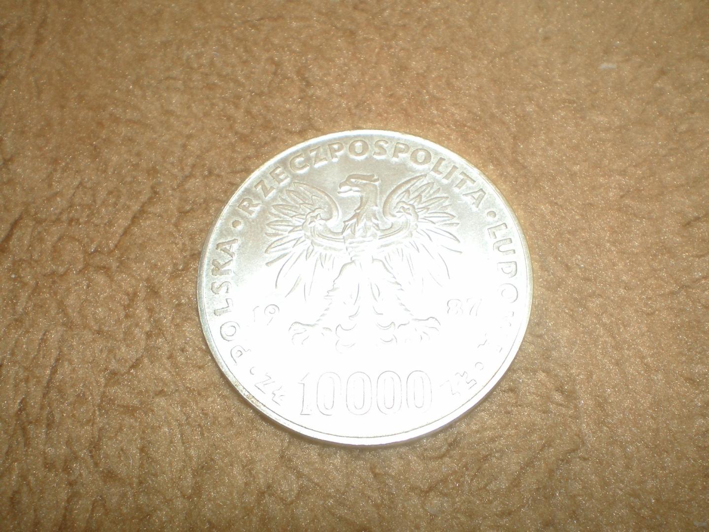 Sprzedam monetę z roku 1987 10000, używana, cena 110 zł.