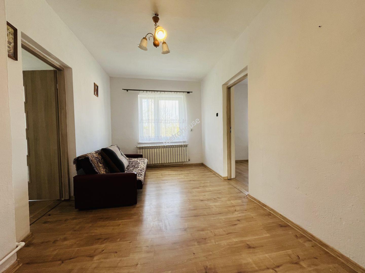 Urokliwy Dom w malowniczej okolicy