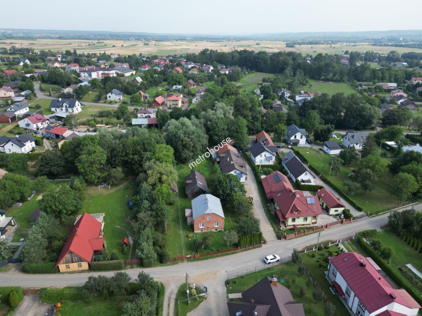 Dom z przeznaczeniem do remontu w Samoklęskach