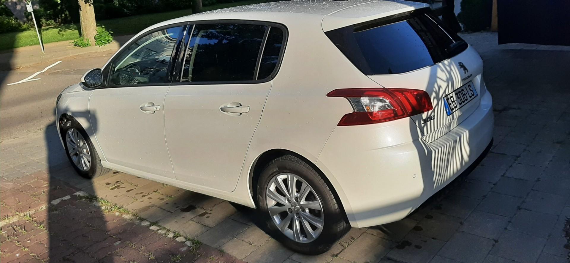 Peugeot308 1.2