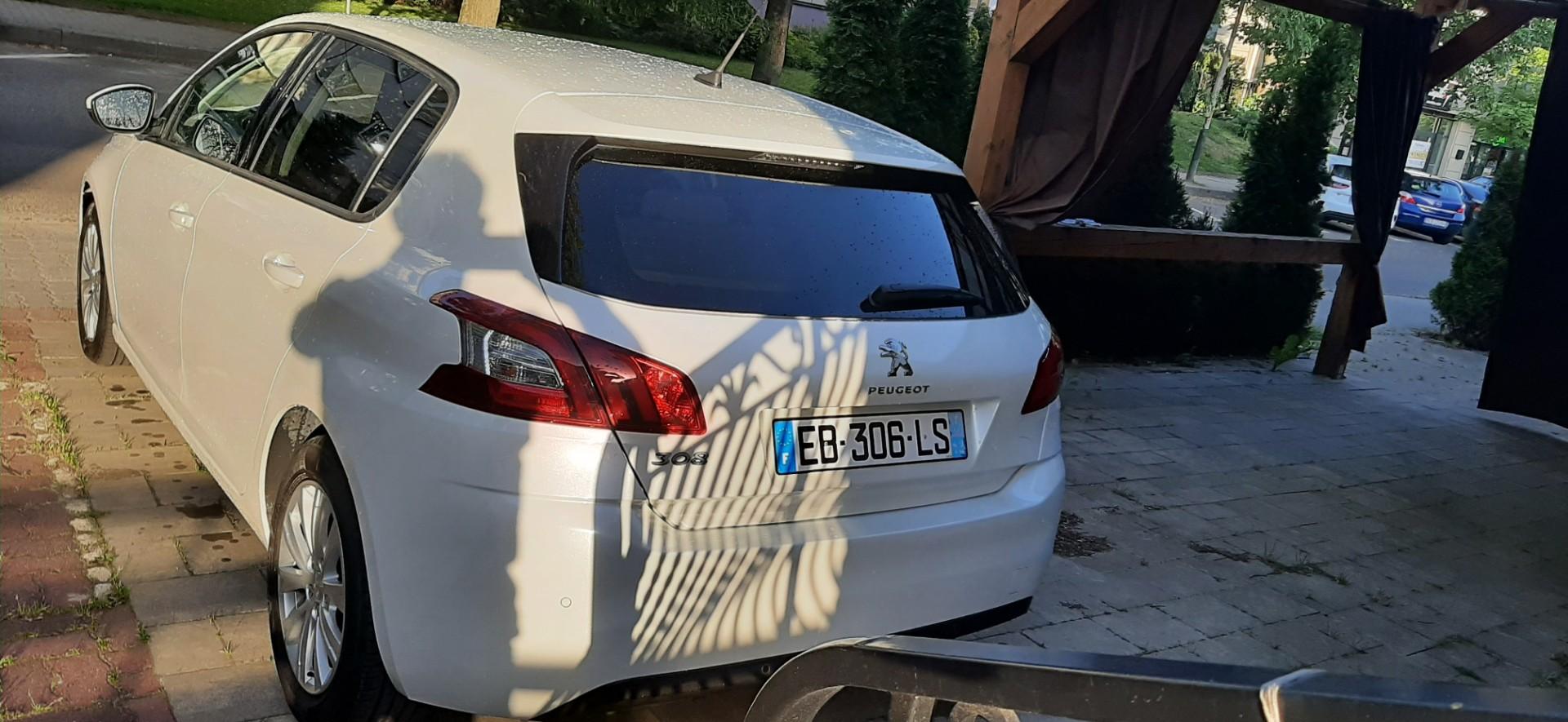 Peugeot308 1.2