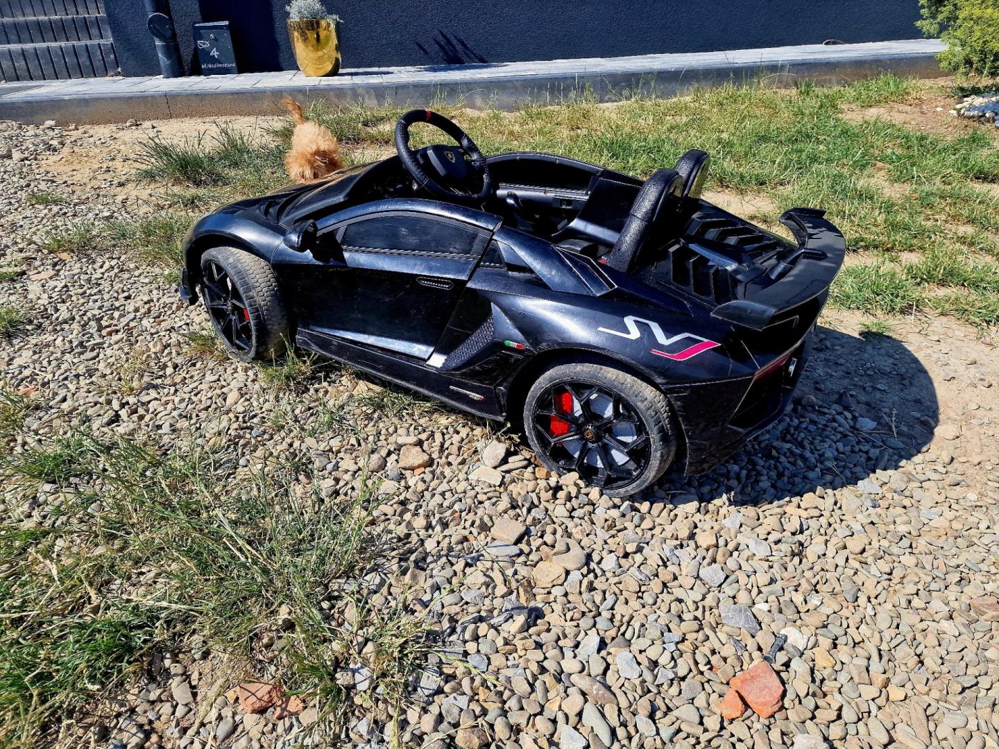 Lamborghini na akumulator sport