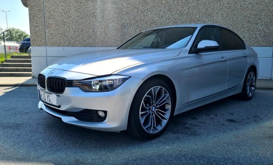 Bmw f30 316d.  160km