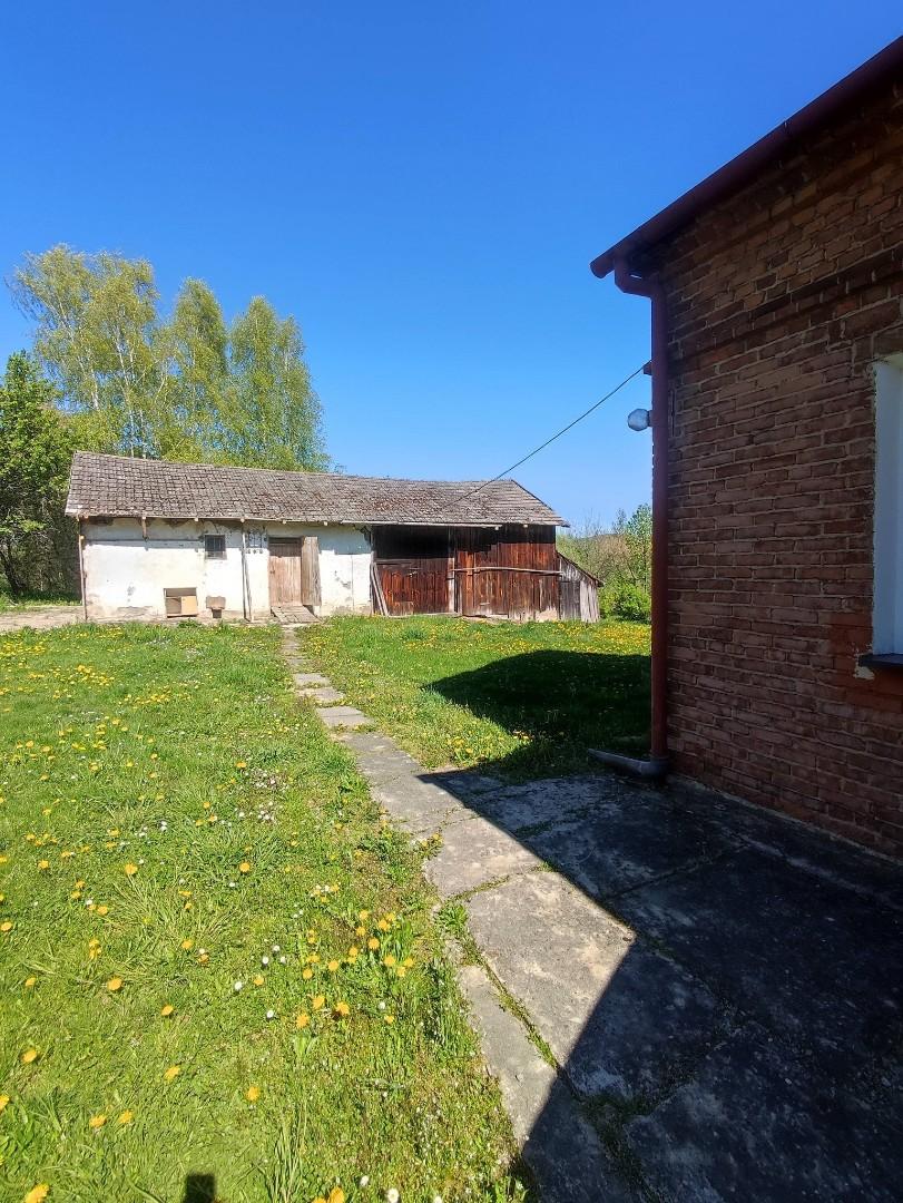 Dom plus działka do sprzedania.