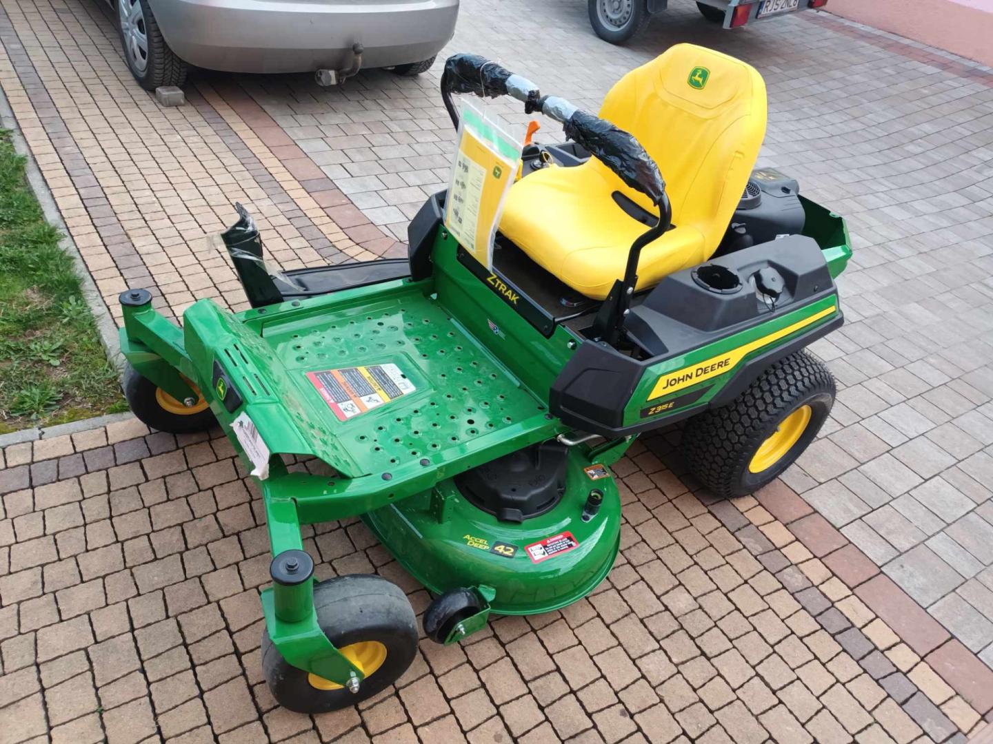JOHN DEERE Z 315 E/zerowy promień/traktorek/nowy/ztrak