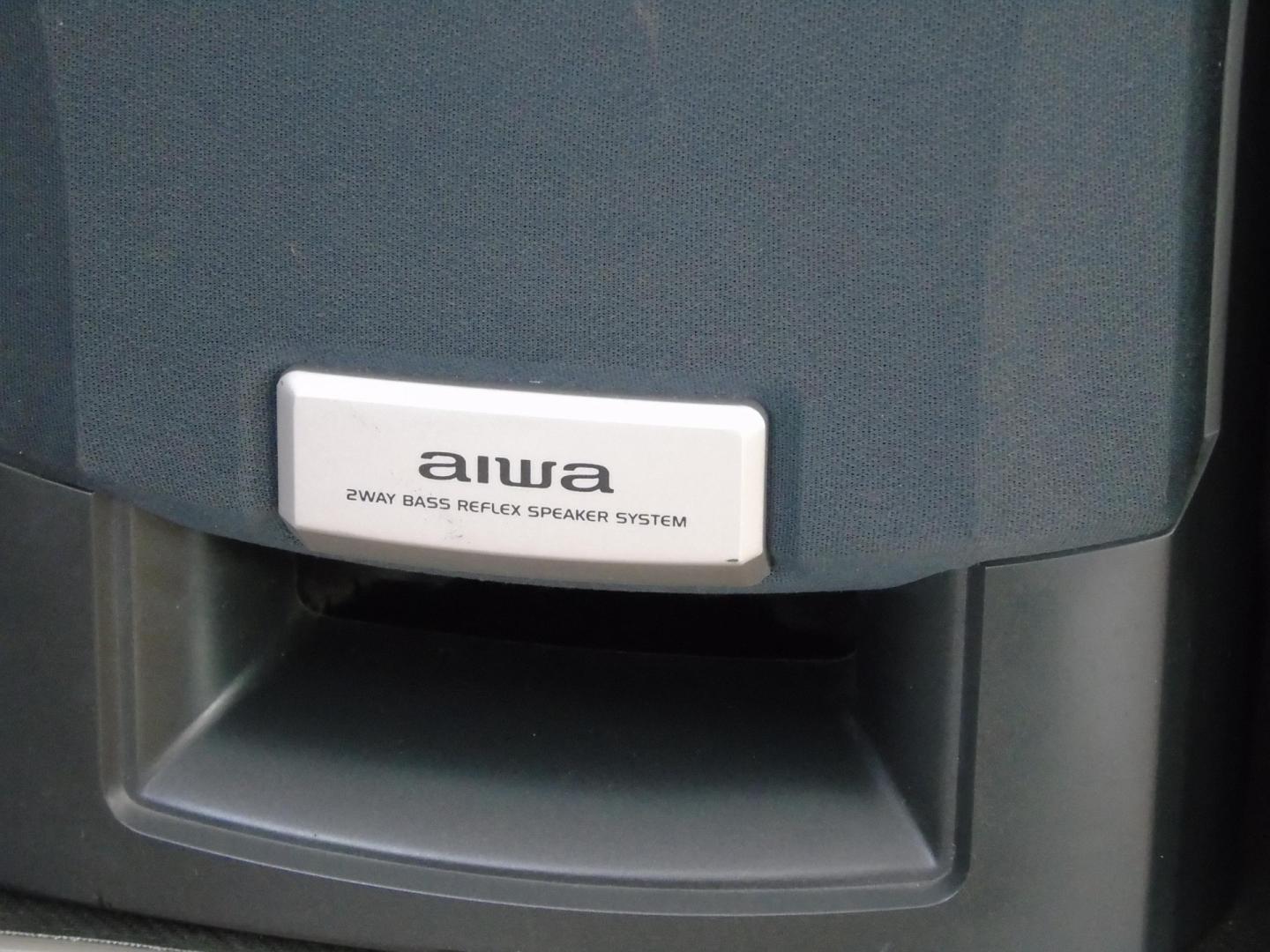 kolumny aiwa ładne i sprawne. wysyłka.