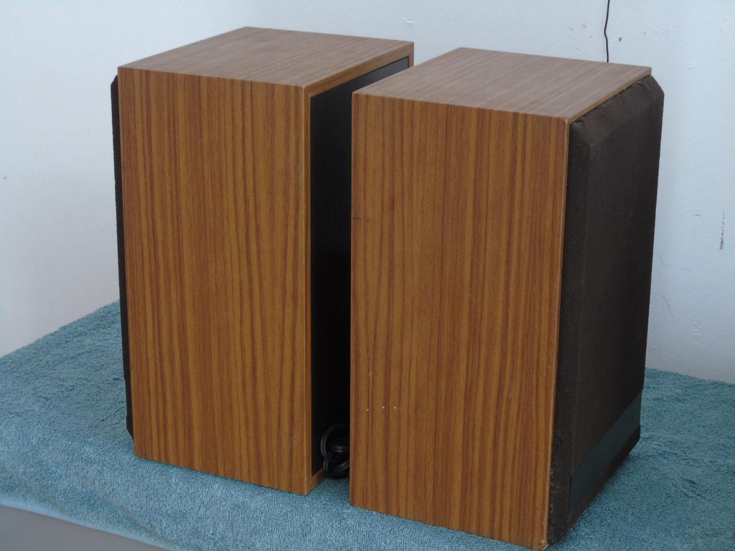 kolumny grundig rb-100 stereo. dostawa.