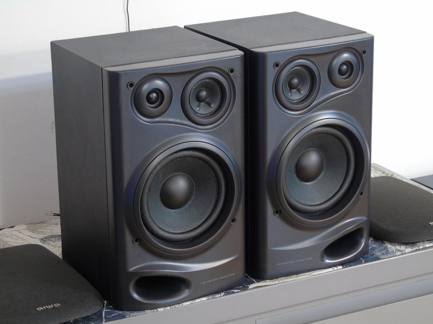 kolumny aiwa sx-n360 ładne i sprawne. wysyłka.