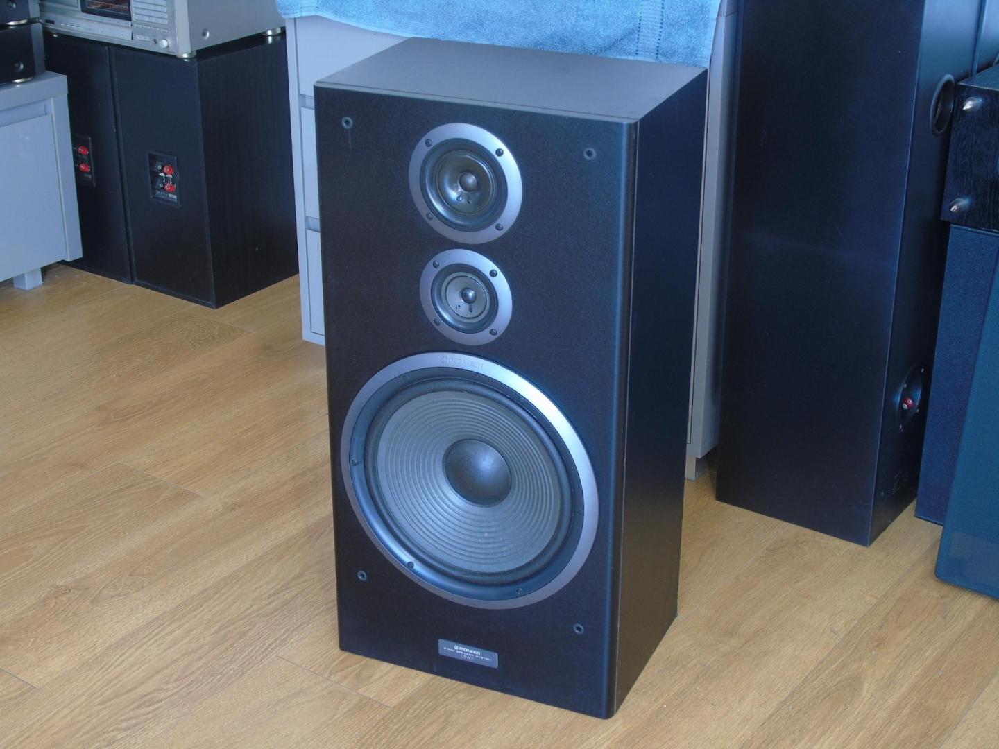 kol. pioneer cs-901 spr. bas 30 cm. dostawa.