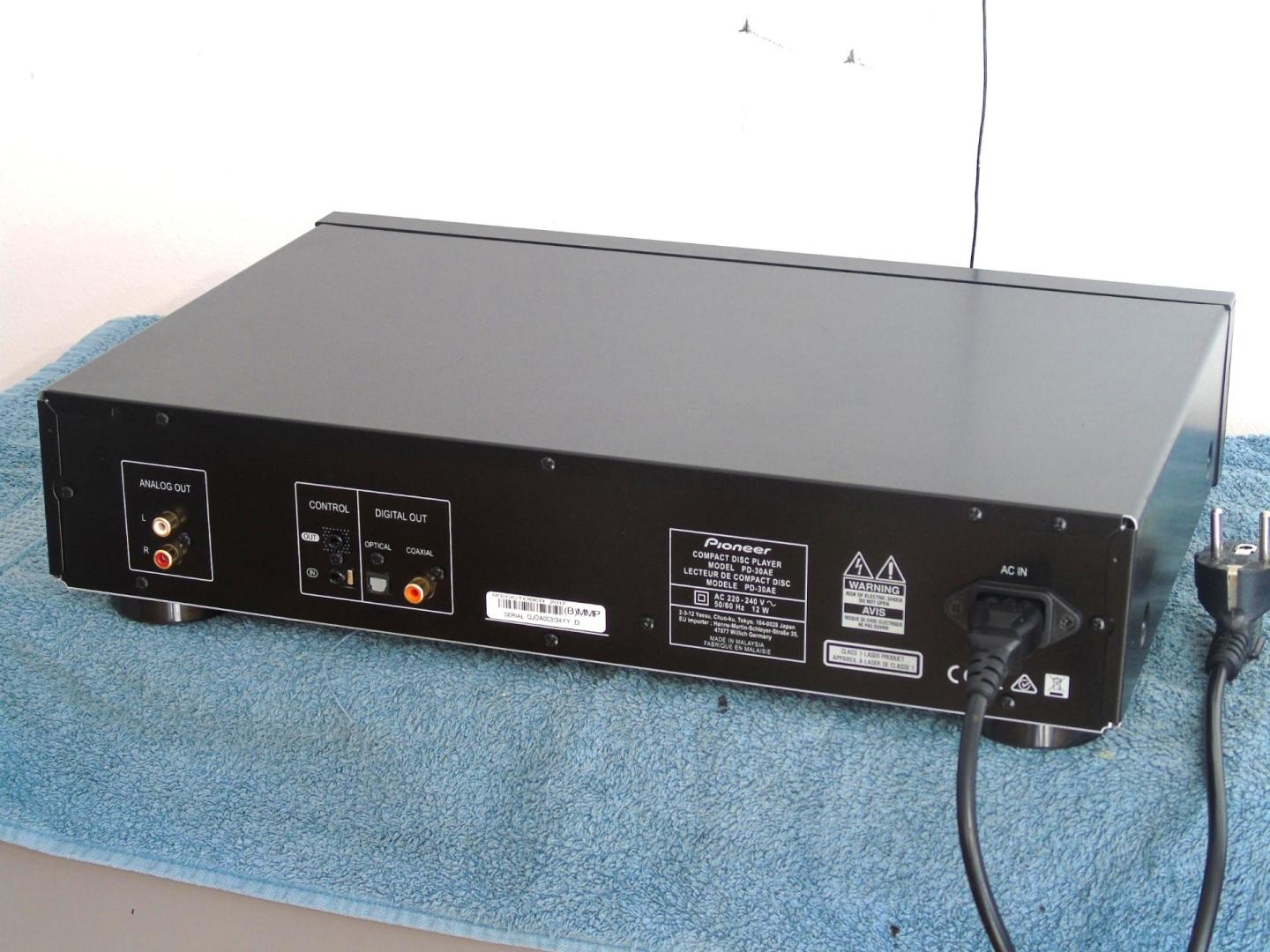 świetny cd pioneer dp-30ae sprawny i ładny. wysyłka.