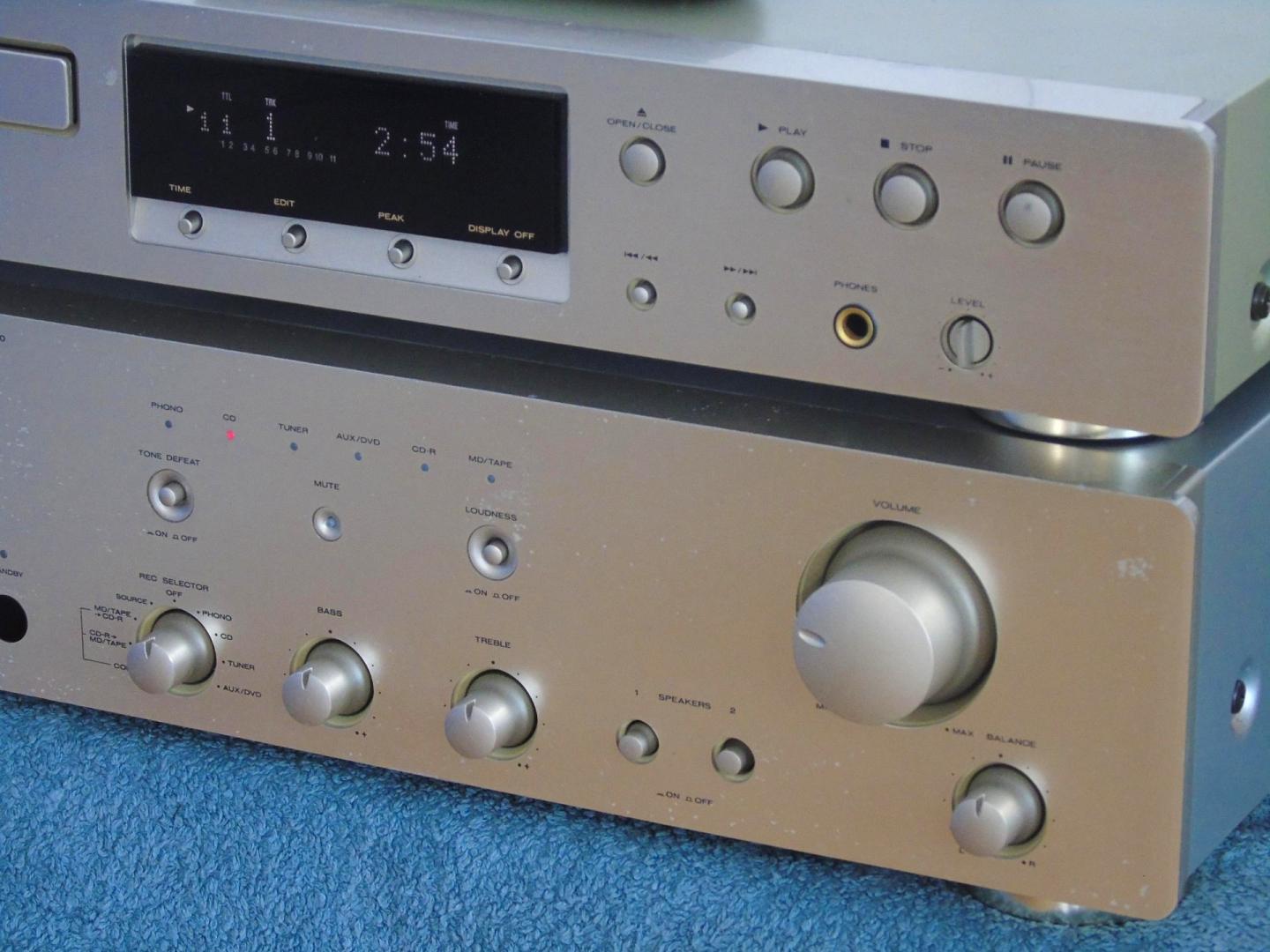 Wzmacniacz i CD pilot Marantz sprawne. DOSTAWA
