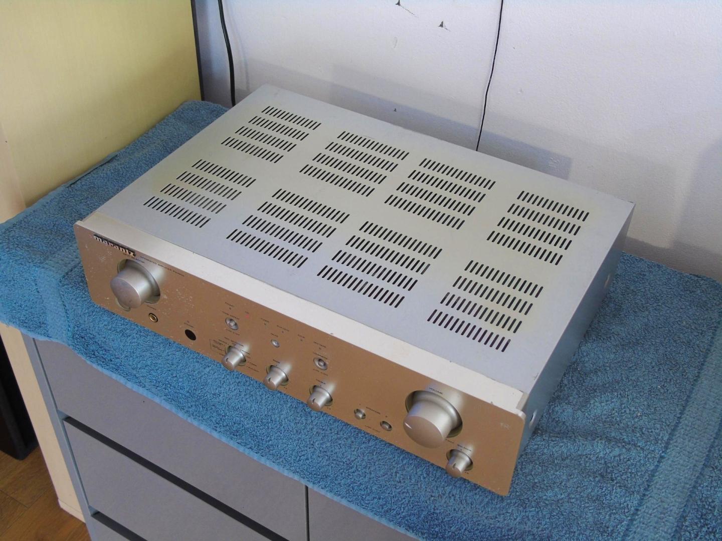 Wzmacniacz i CD pilot Marantz sprawne. DOSTAWA