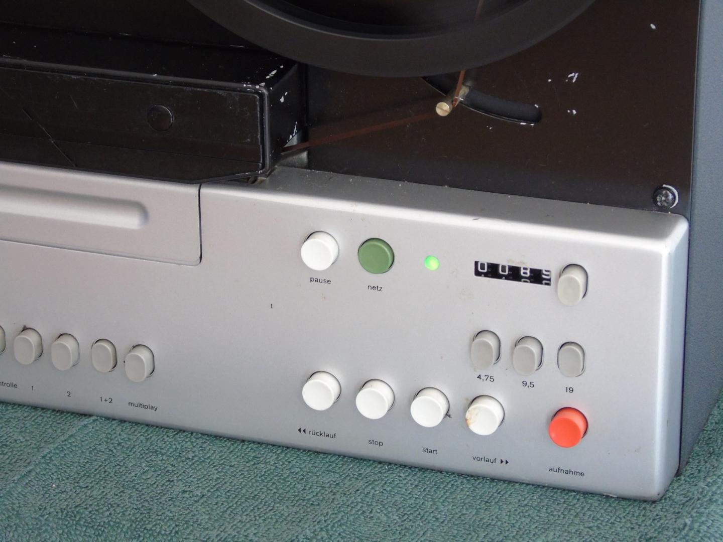 Magnetofon szpulowy Braun TG-1000 ładny. DOSTAWA.