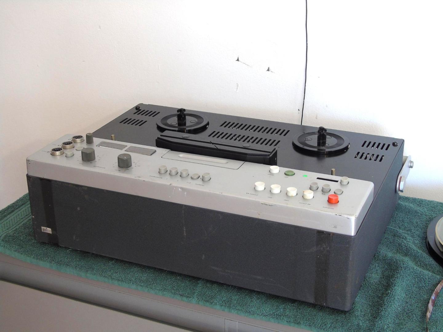 Magnetofon szpulowy Braun TG-1000 ładny. DOSTAWA.