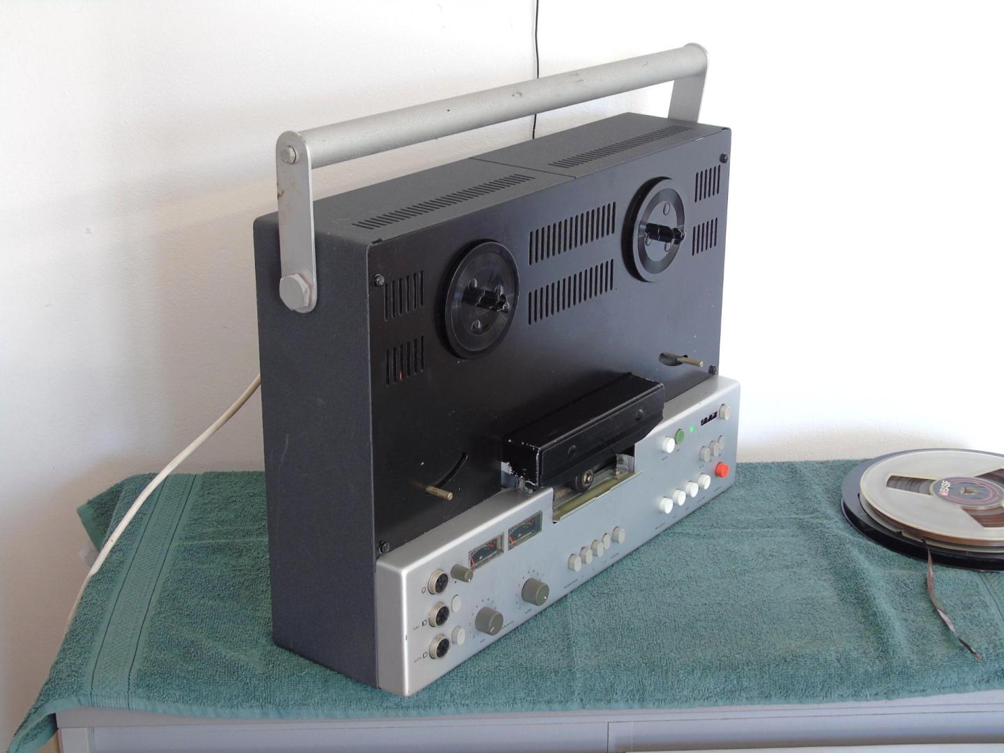 Magnetofon szpulowy Braun TG-1000 ładny. DOSTAWA.