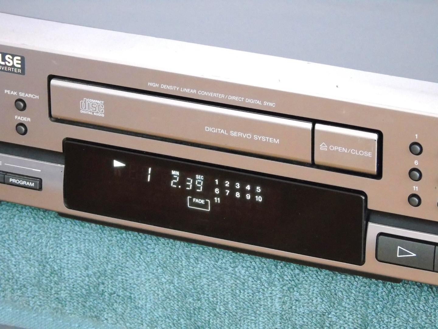 cd sony cdp-m43 sprawny i ładny. dostawa.