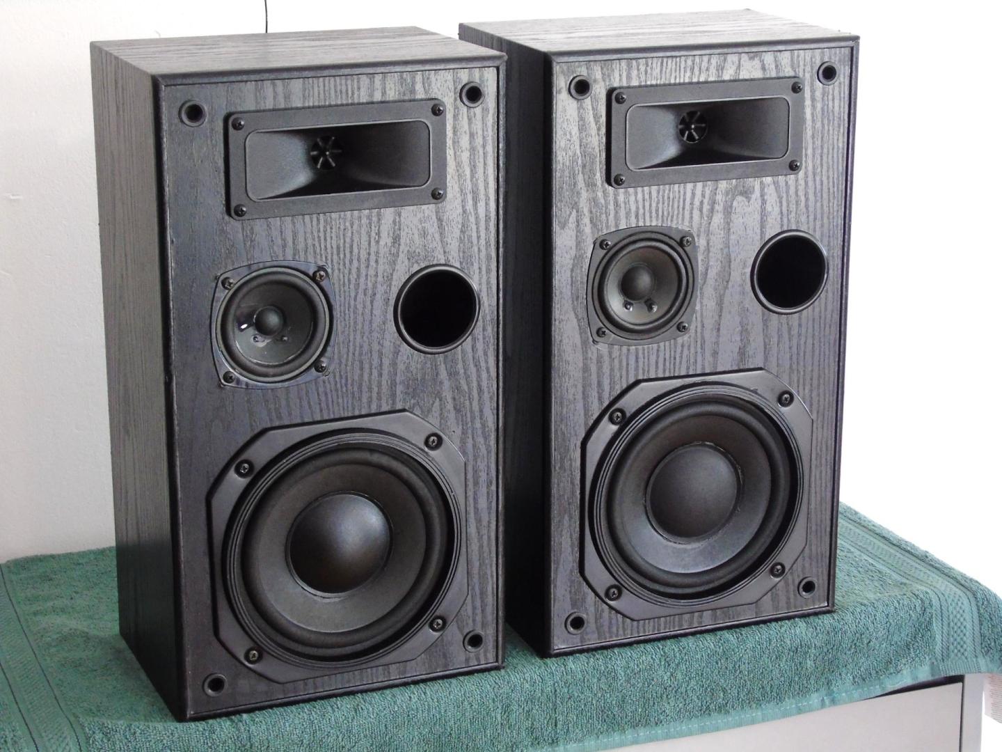 Kolumny Cat Berlin 2 x 150 wat 8 ohm. DOSTAWA.