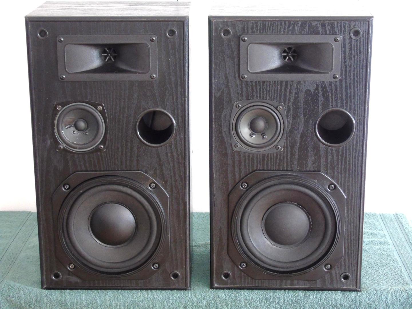 Kolumny Cat Berlin 2 x 150 wat 8 ohm. DOSTAWA.