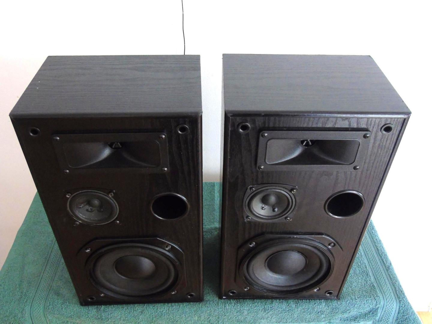 Kolumny Cat Berlin 2 x 150 wat 8 ohm. DOSTAWA.