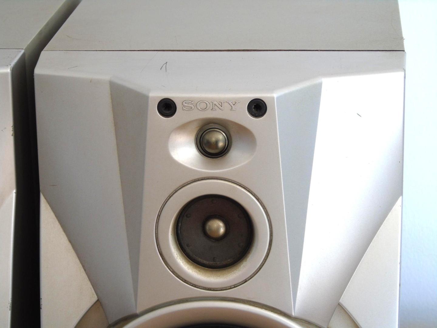 Kolumny Sony mocne i sprawne. DOSTAWA