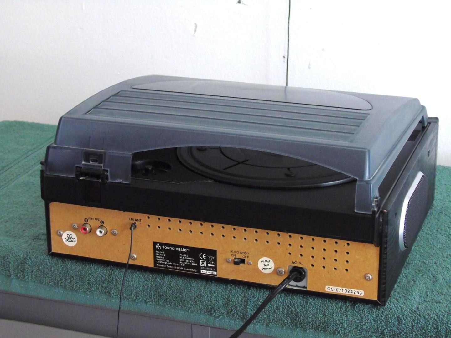 Gramofon z radiem głośniki sprawny WYSYŁKA.
