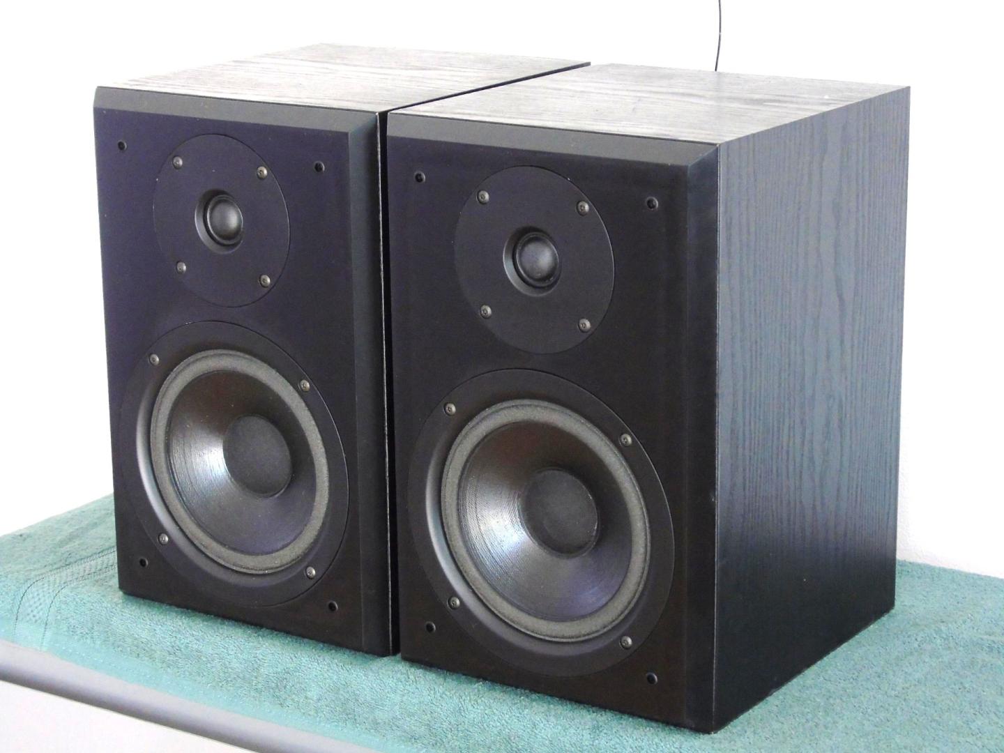 Kolumny Kendo Status Line świetne monitory stereo. DOSTAWA