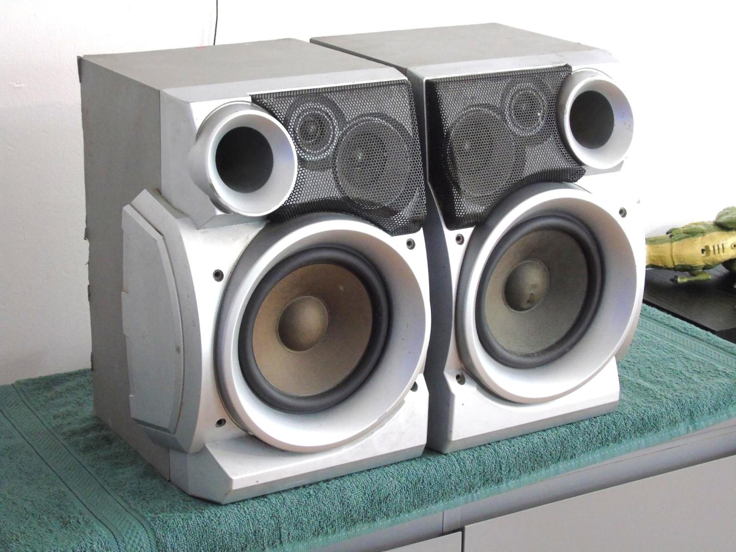 Kolumny JVC 2x 120 wat sprawne świetne stereo. DOSTAWA.