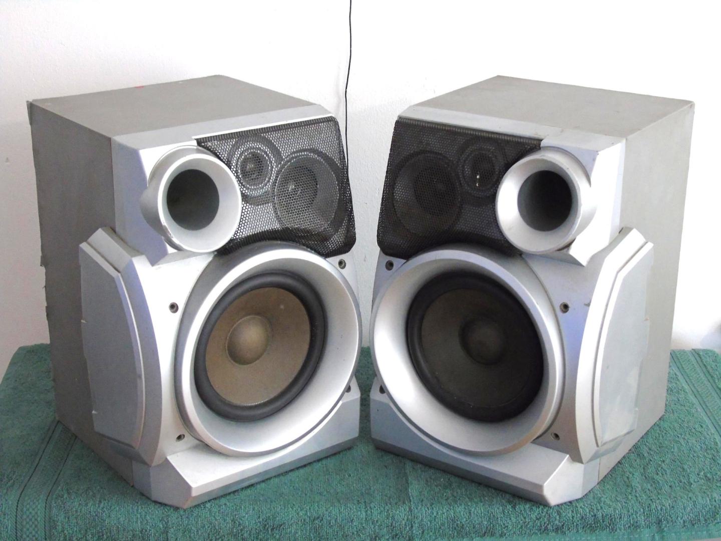Kolumny JVC 2x 120 wat sprawne świetne stereo. DOSTAWA.