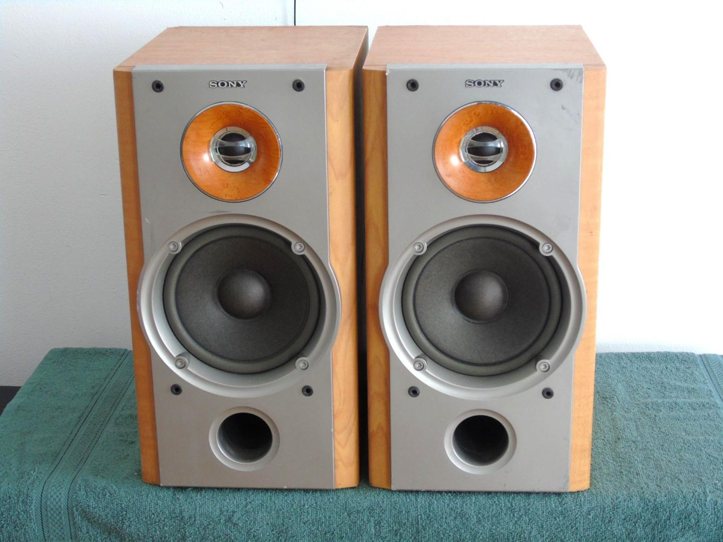 Japońskie kolumny stereo Sony sprawne. DOSTAWA.