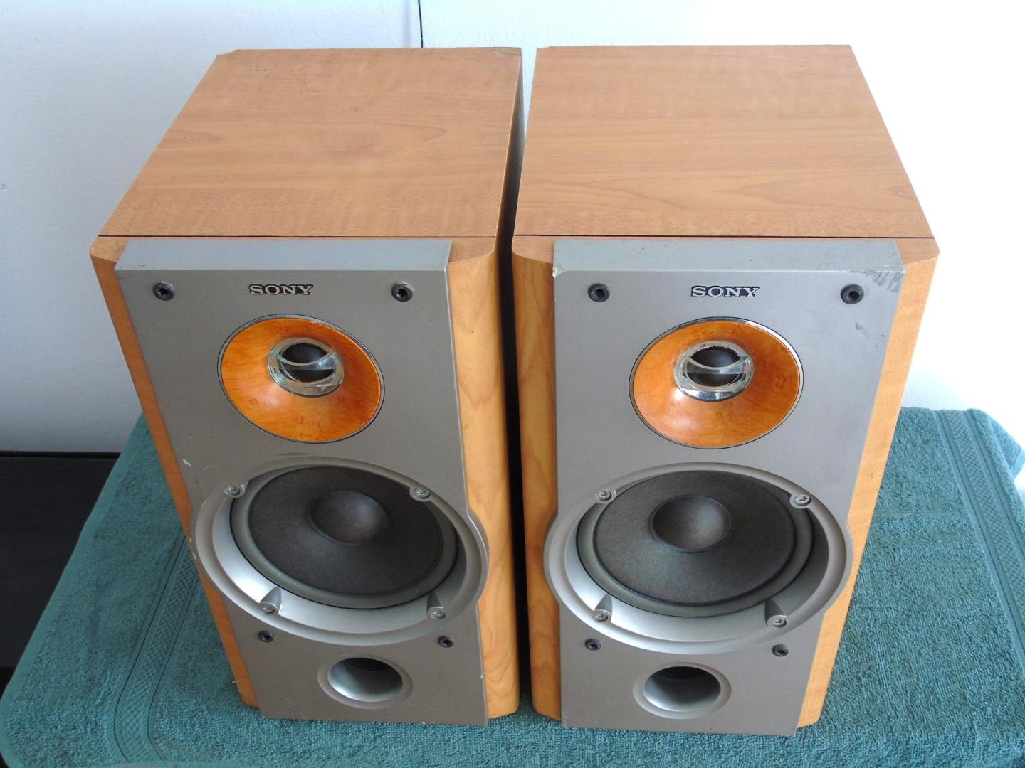 Japońskie kolumny stereo Sony sprawne. DOSTAWA.