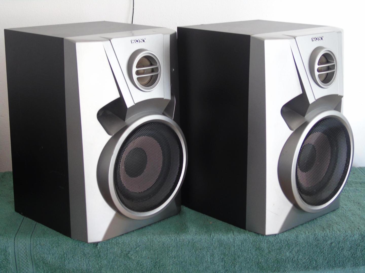 kolumny sony ss-bx2 mocne i sprawne. dostawa