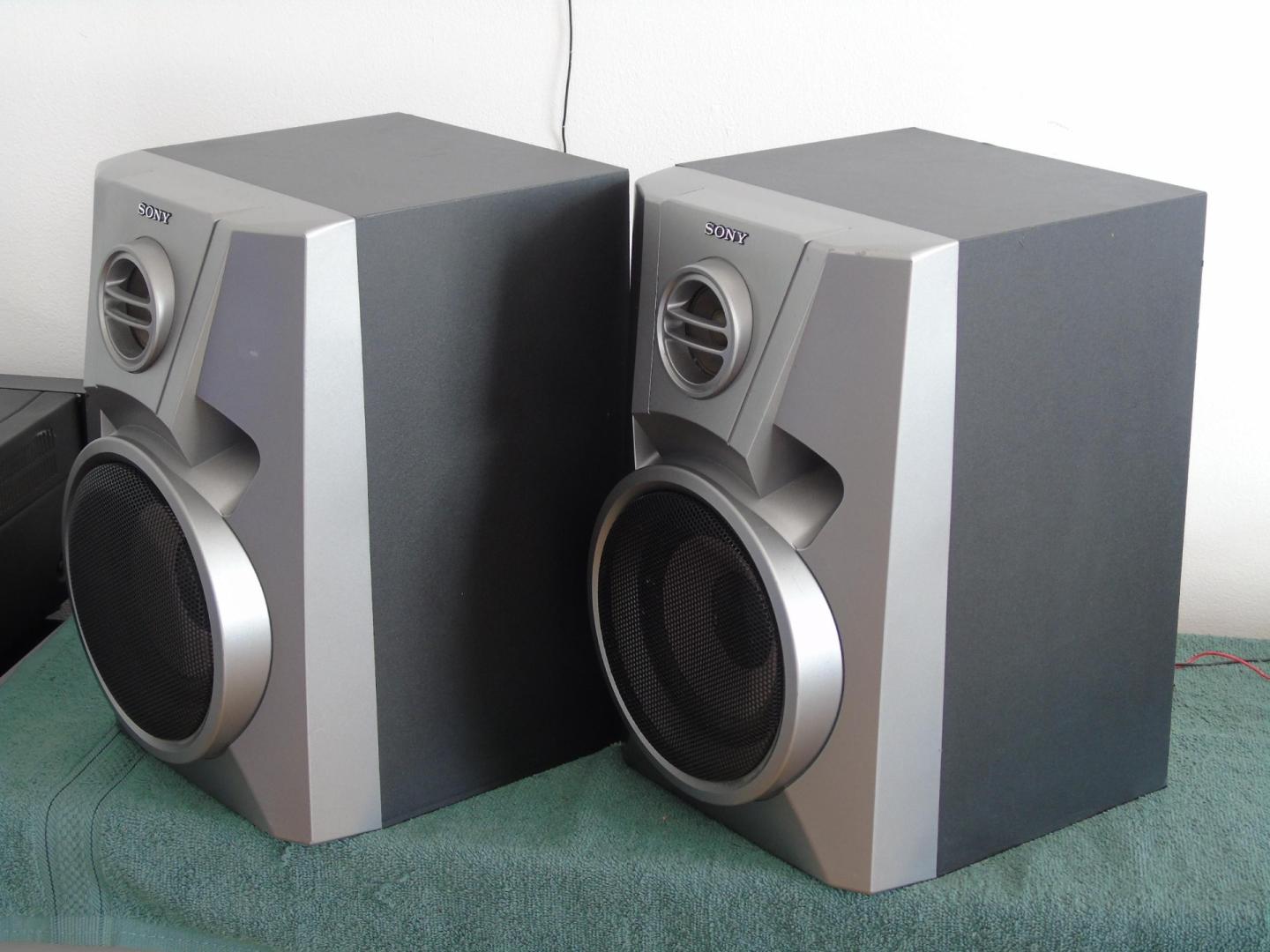 kolumny sony ss-bx2 mocne i sprawne. dostawa