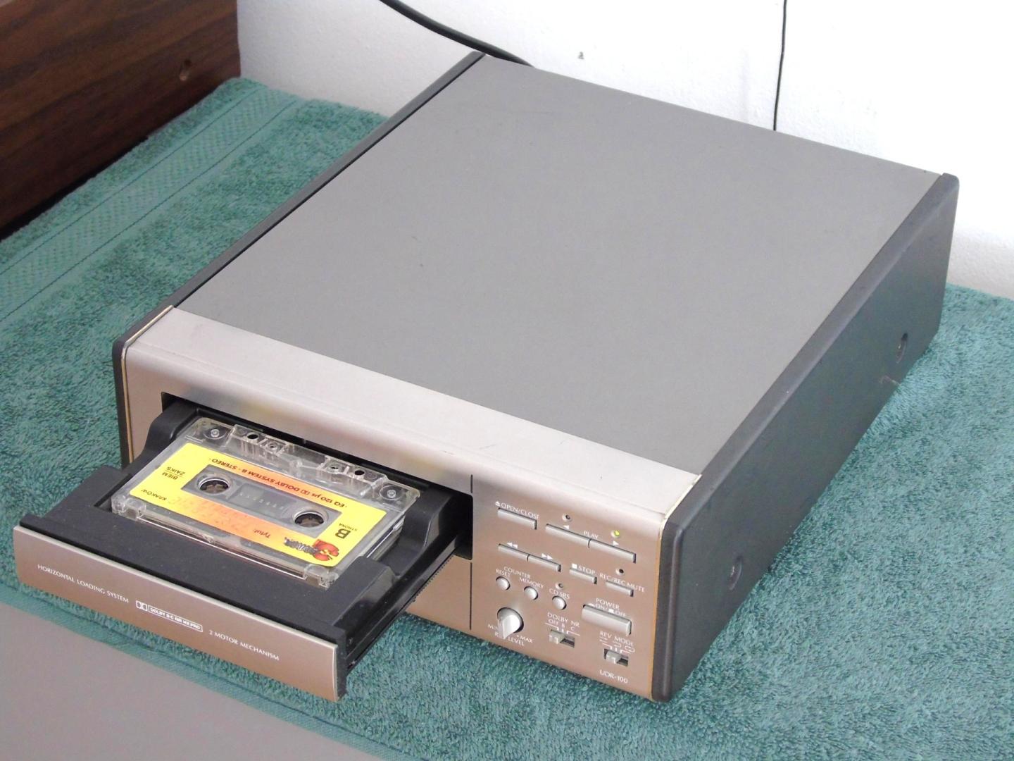 magnetofon denon udr-100 działa , ładny. wysyłka.