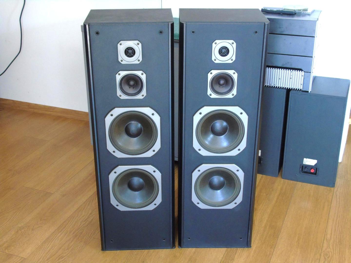 Kolumny stereo SHARP CP-7700 sprawne i mocne 2 x 250 wat. 8 ohm. DOSTA