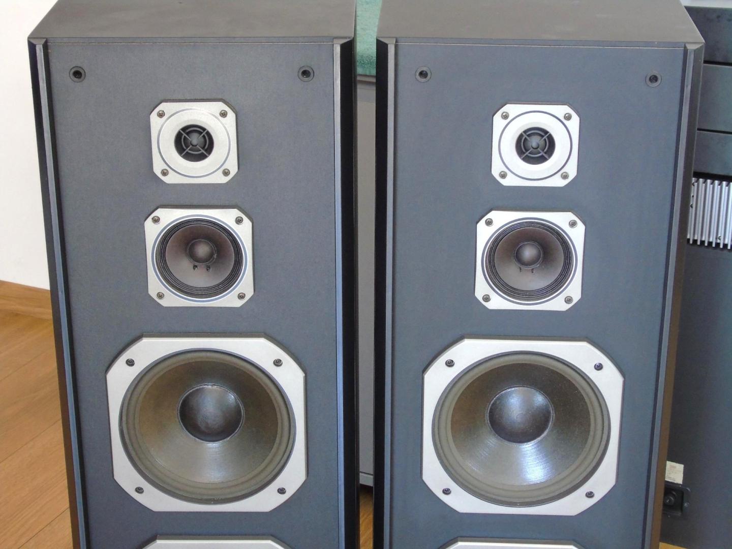 Kolumny stereo SHARP CP-7700 sprawne i mocne 2 x 250 wat. 8 ohm. DOSTA