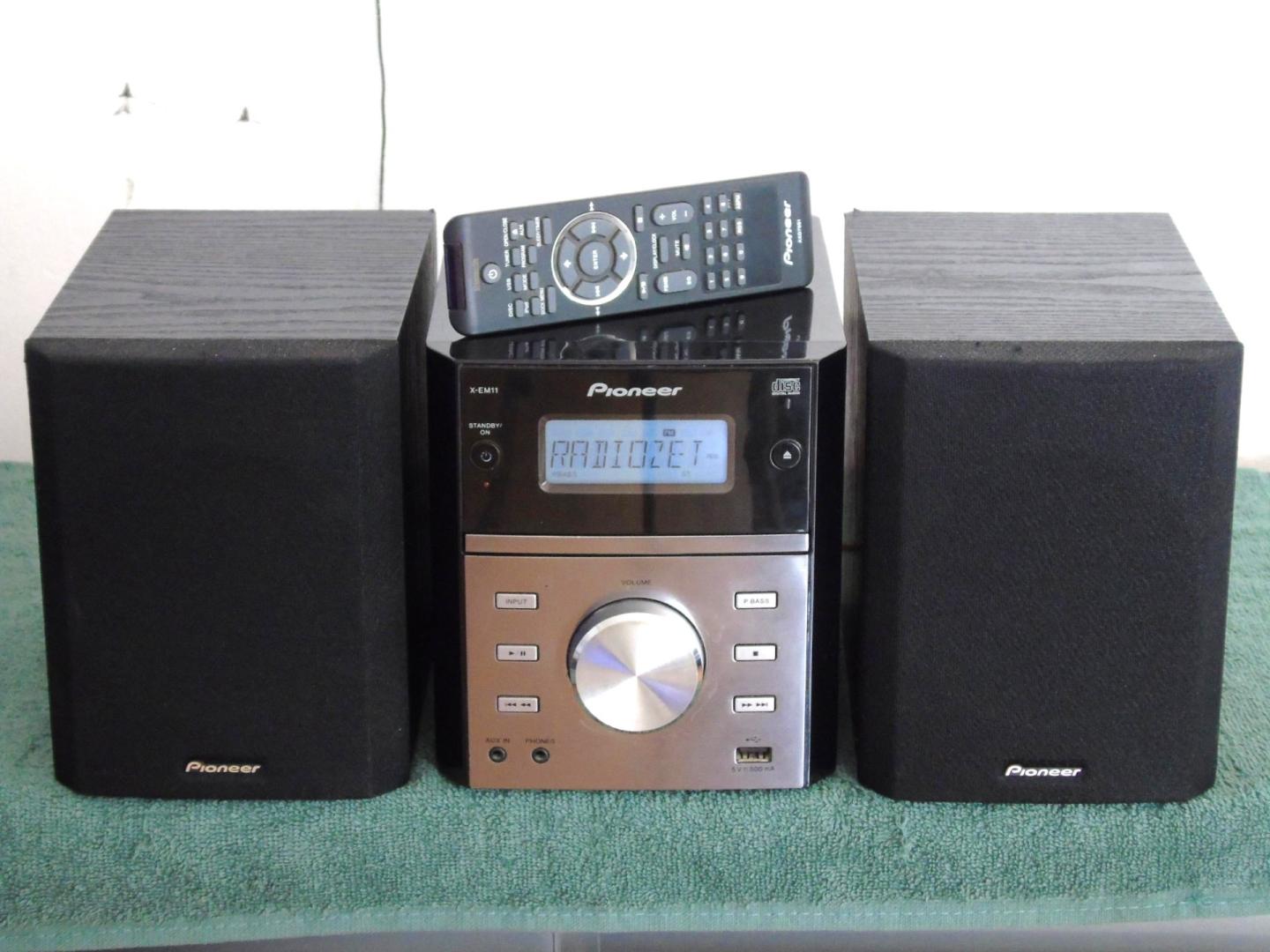 wieża pioneer pilot cd usb mp-3 aux kolumny sprawna. dostawa