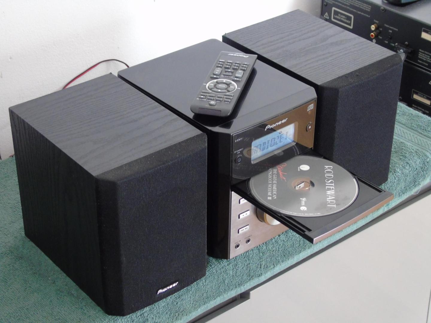 wieża pioneer pilot cd usb mp-3 aux kolumny sprawna. dostawa