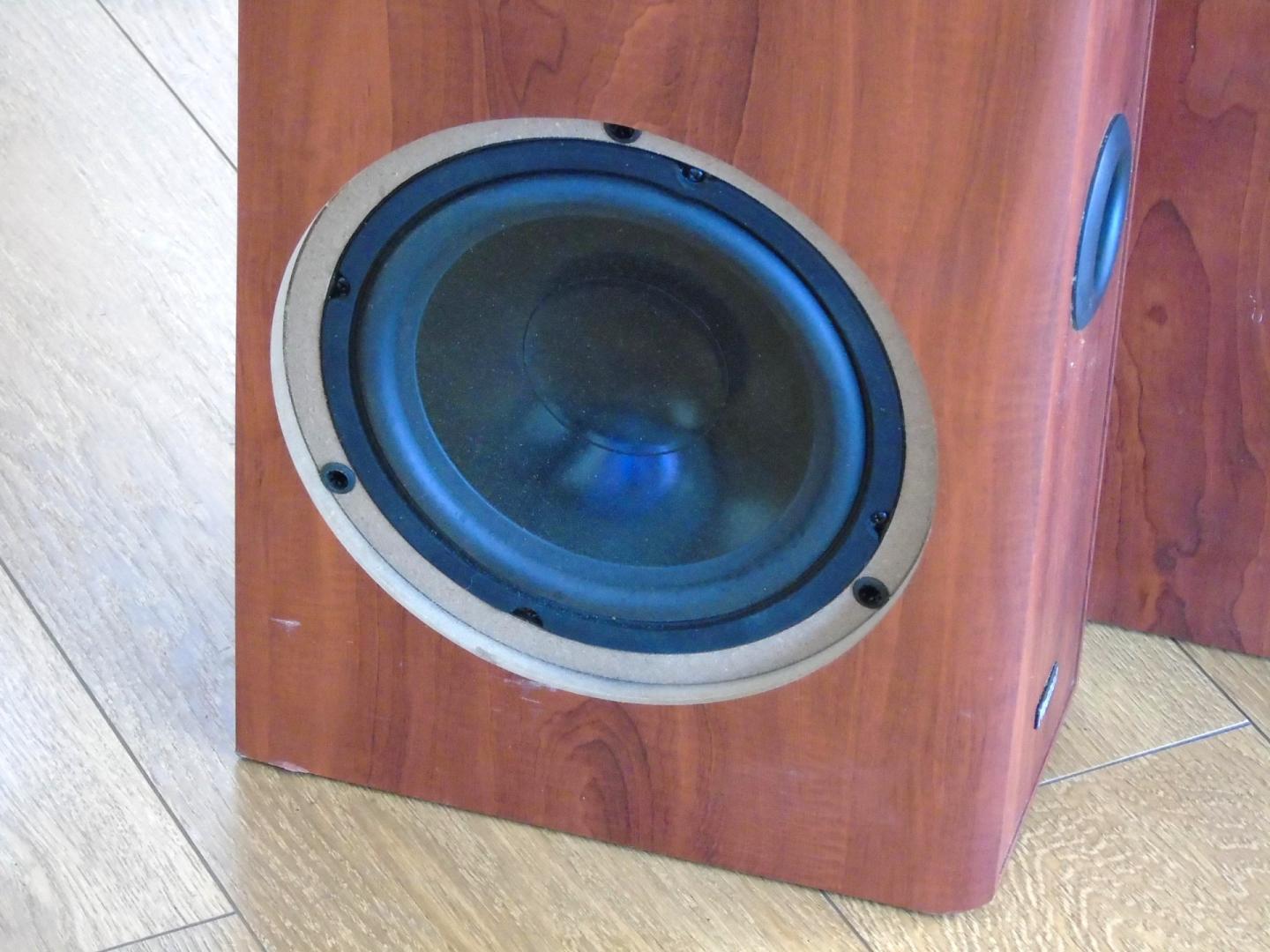 Kolumny Magnat sprawne świetne stereo 2x 280 wat.. DOSTAWA