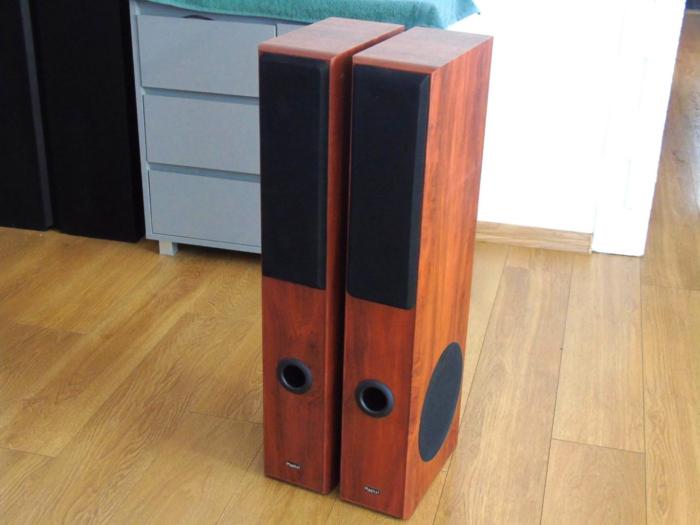 Kolumny Magnat sprawne świetne stereo 2x 280 wat.. DOSTAWA