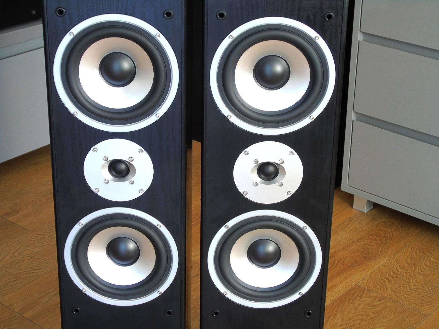 Mocne kolumny Clatronic 2x 500 wat. DOSTAWA.