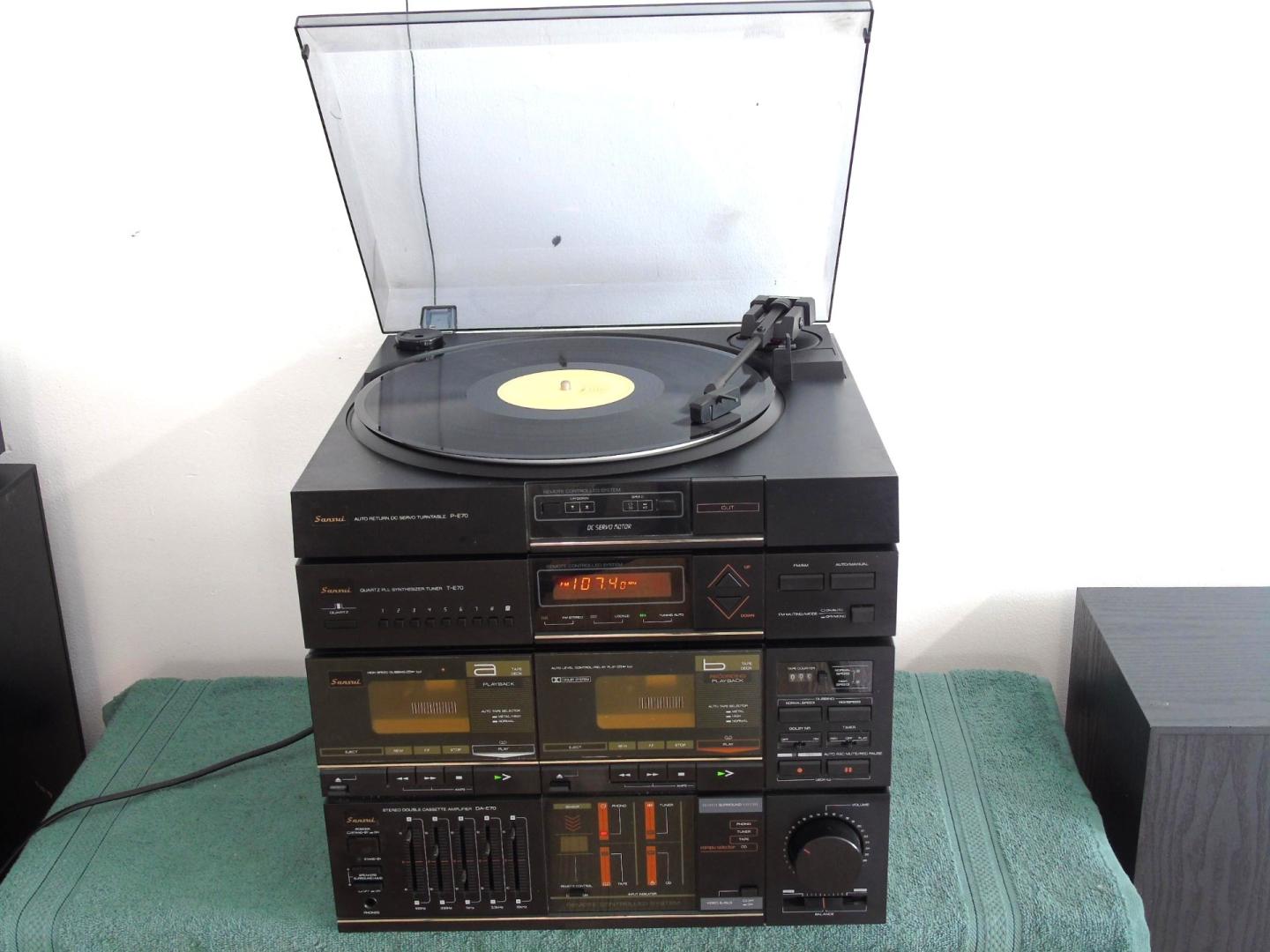 Wieża stereo Sansui z gramofonem korektor AUX. DOSTAWA.