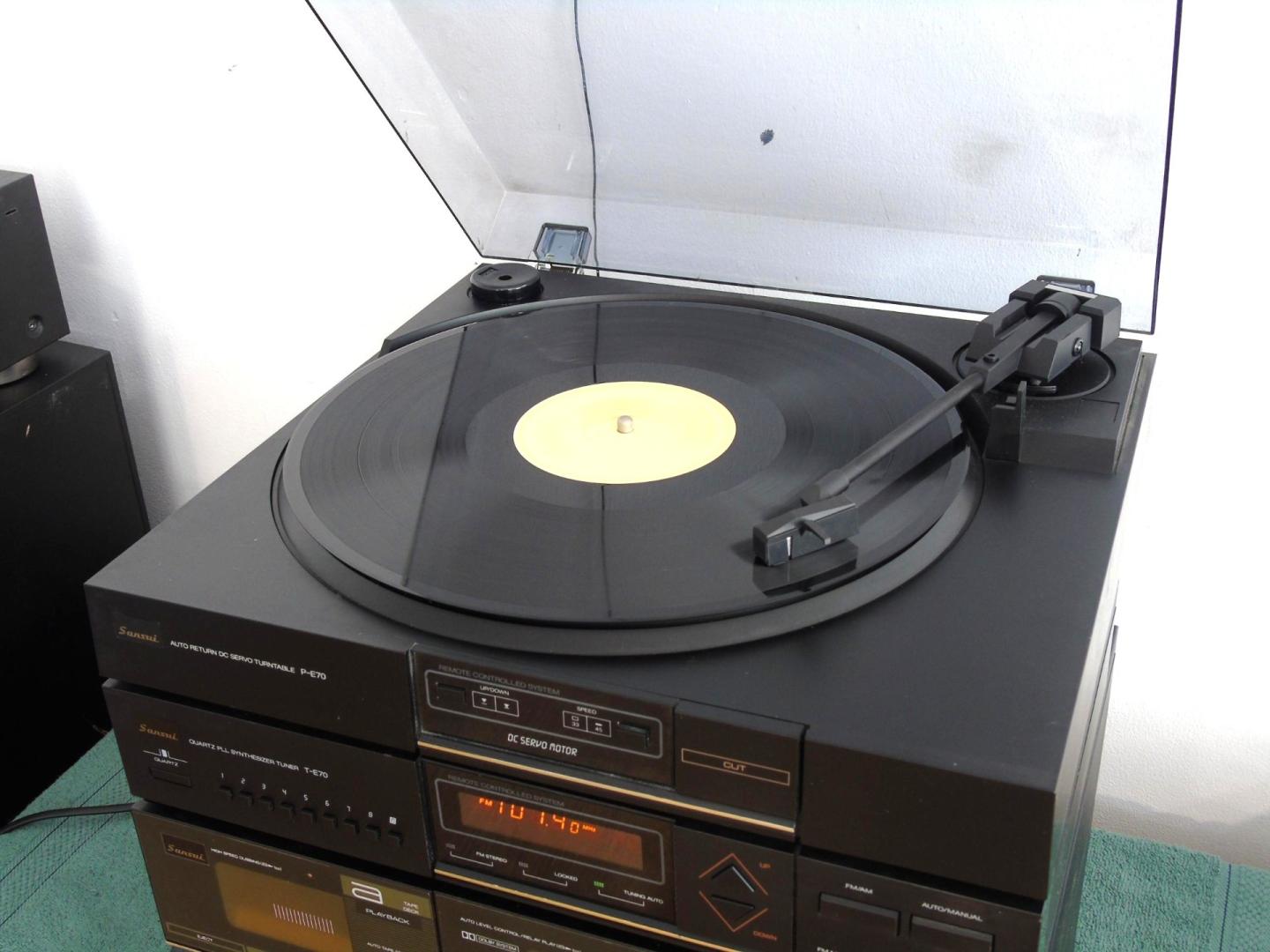 Wieża stereo Sansui z gramofonem korektor AUX. DOSTAWA.