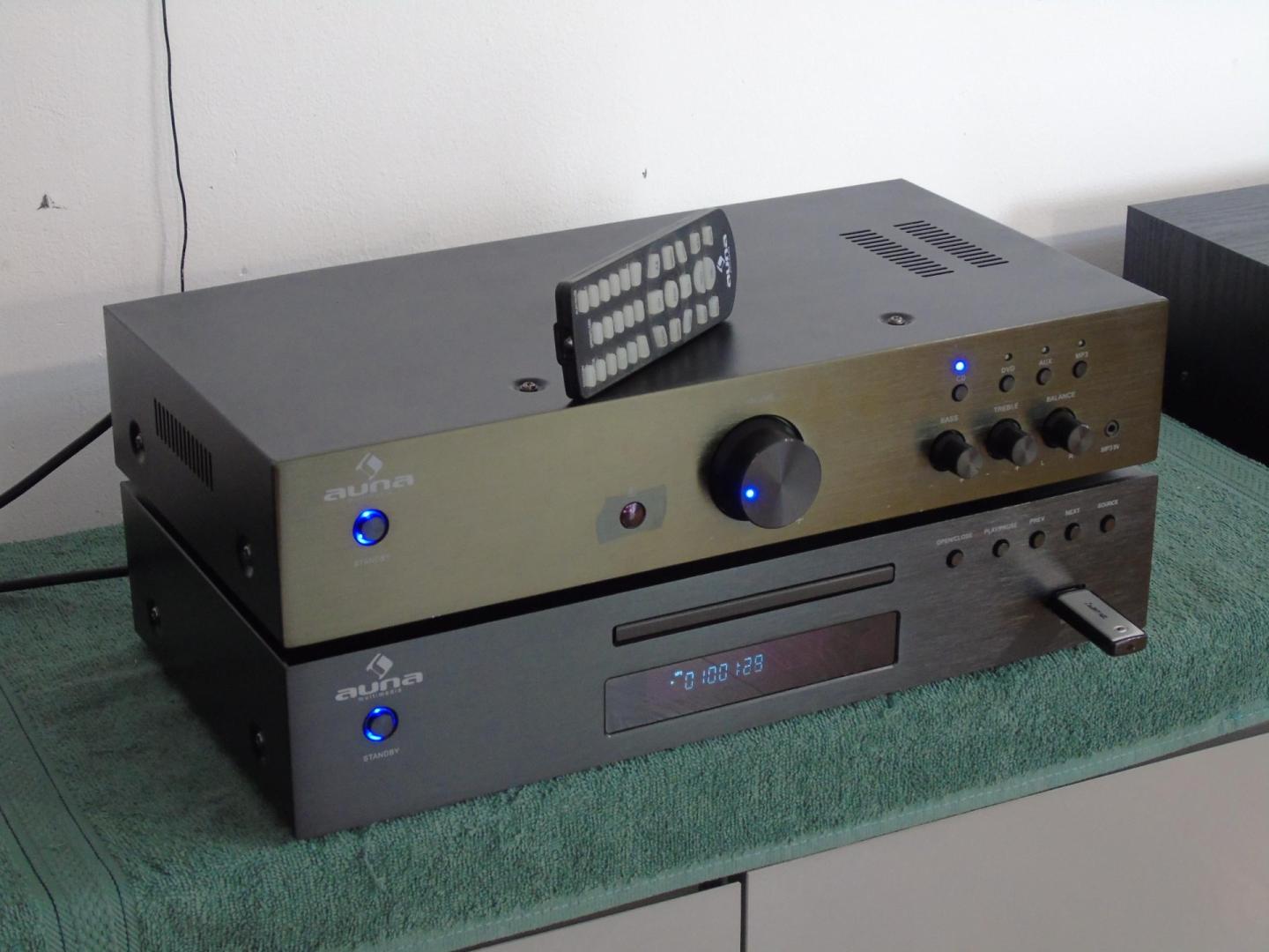 śliczny zestaw stereo auna pilot usb mp3 cd rds aux sprawna. dostawa
