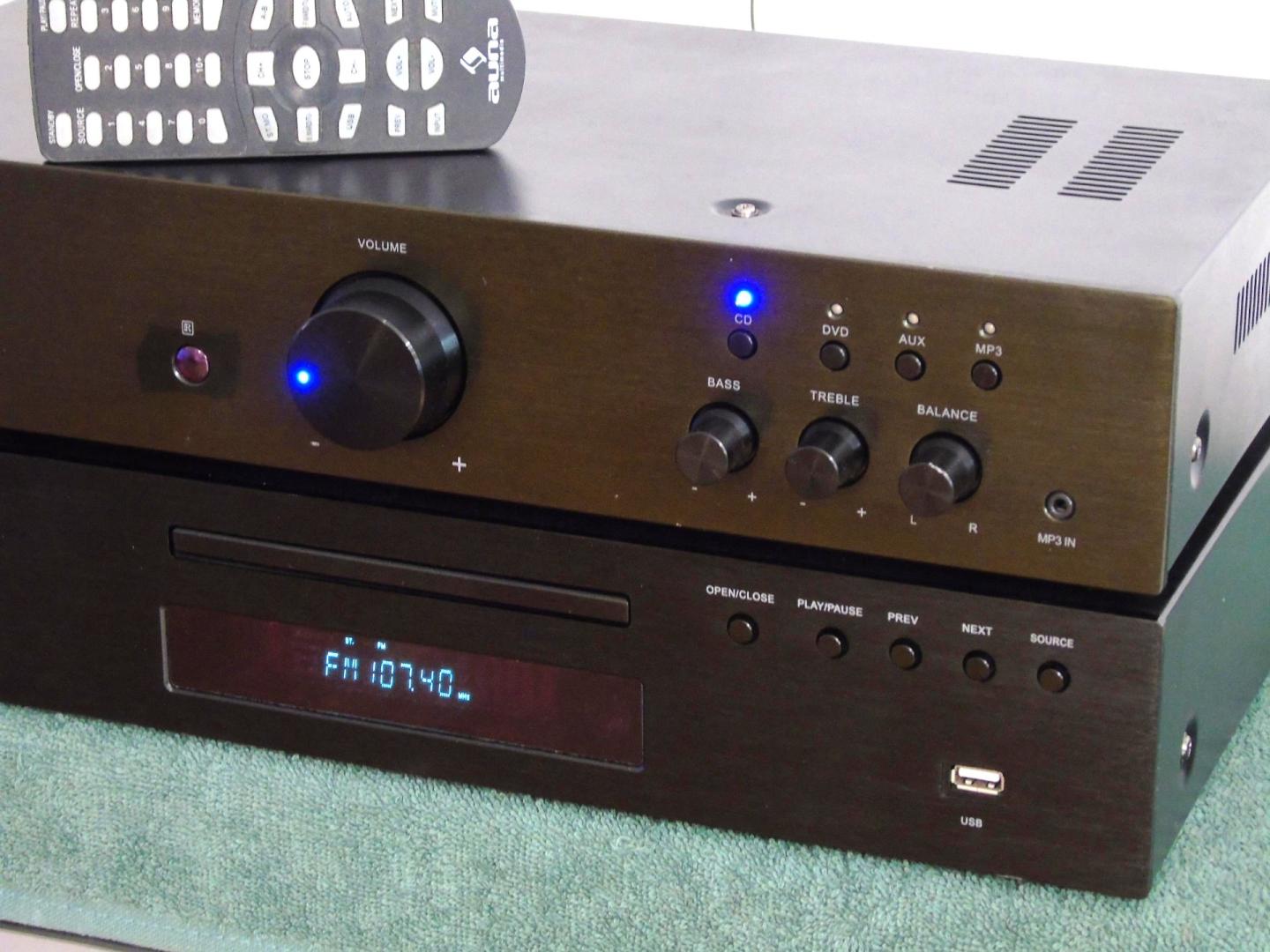 śliczny zestaw stereo auna pilot usb mp3 cd rds aux sprawna. dostawa