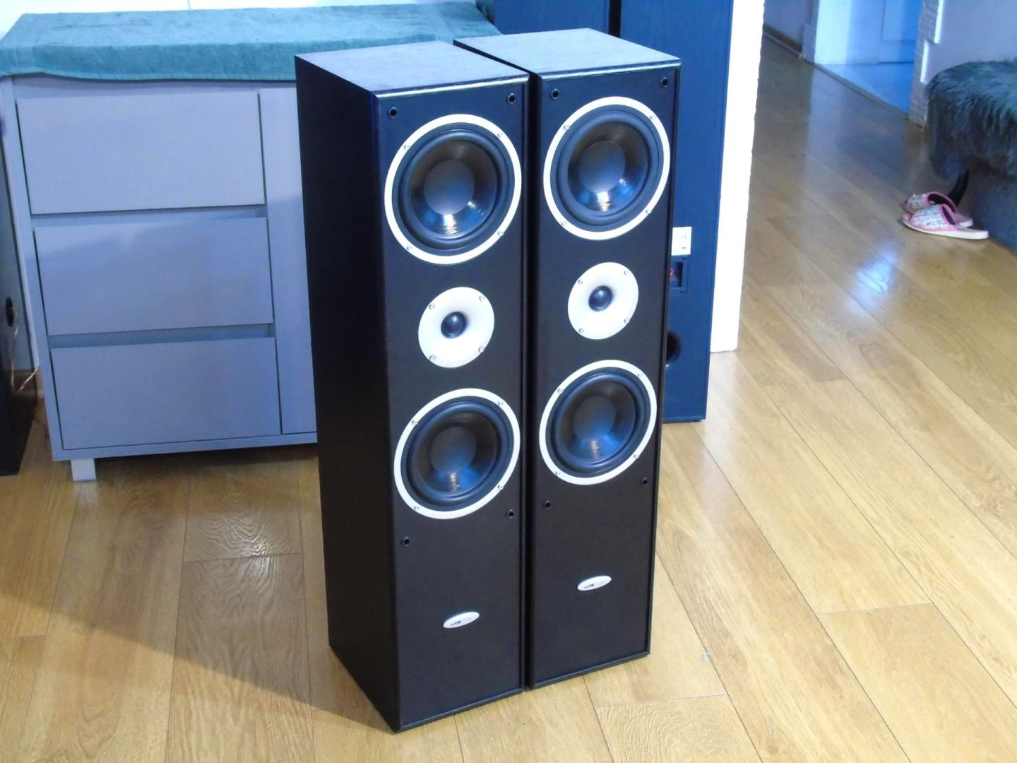 Kolumny stereo Clatronic 2x 500 wat. DOSTAWA.