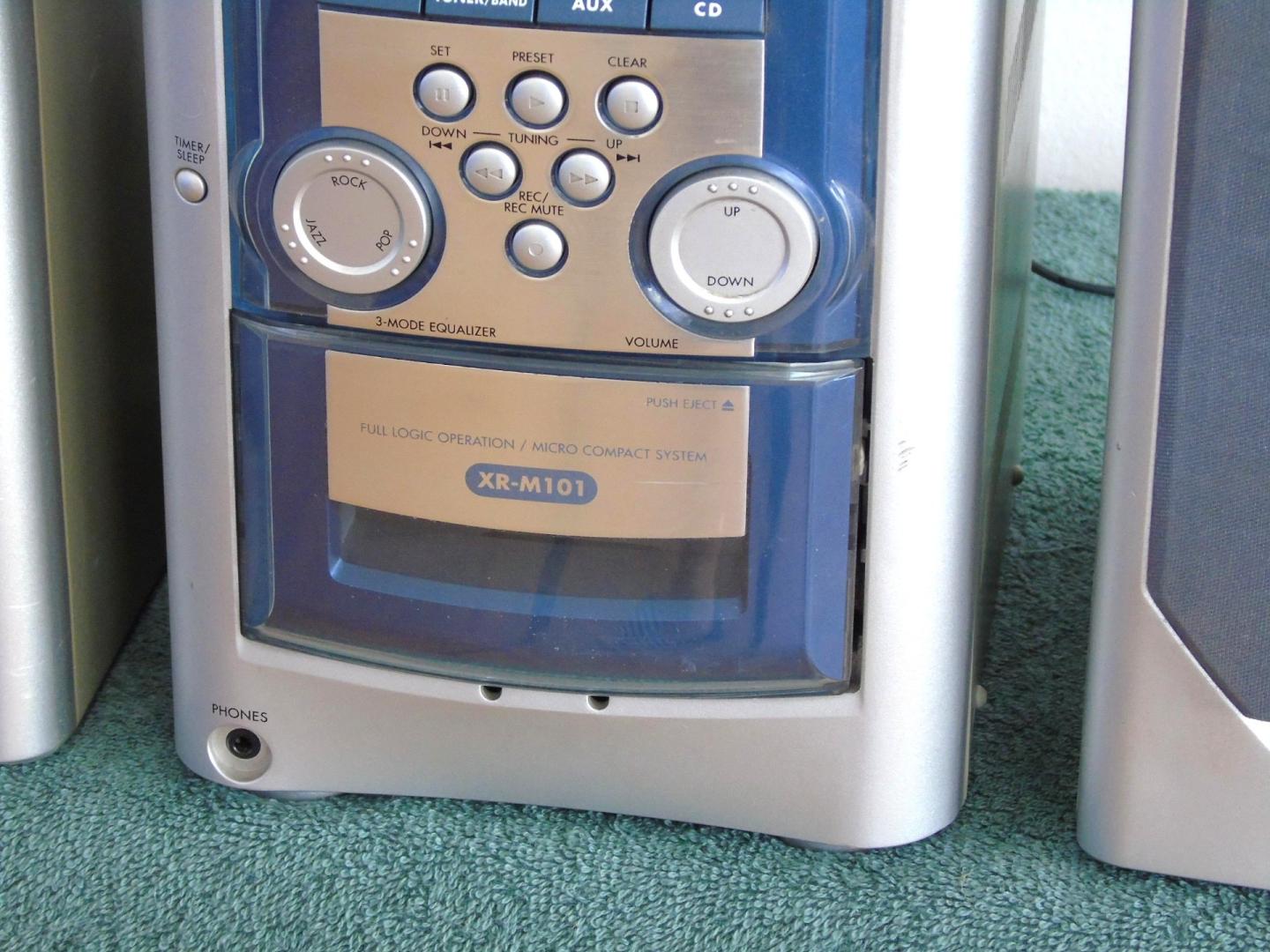 wieża aiwa kolumny radio aux . dostawa.